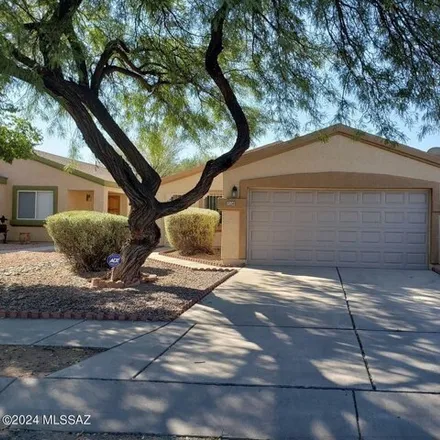 Rent this 3 bed house on 7302 East Cross Ridge Place in Tucson, AZ 85710