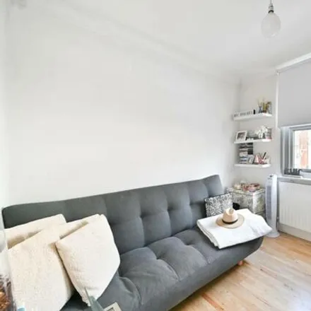Image 4 - St. Ann's Hill, London, SW18 2RT, United Kingdom - Townhouse for sale