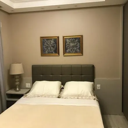 Rent this 3 bed apartment on Edifício Dalcelis in Avenida Brasil 181, Centro