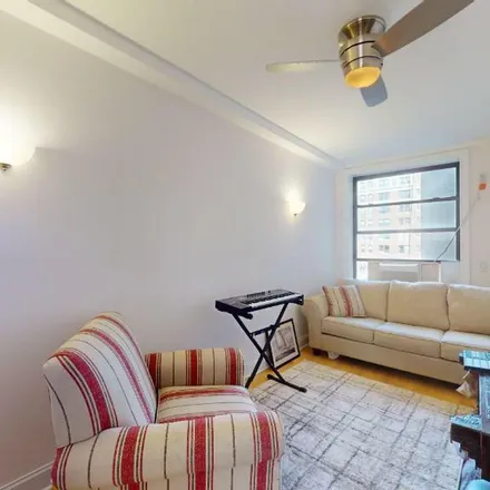 Image 5 - The Creston, 839 West End Avenue, New York, NY 10025, USA - Townhouse for rent