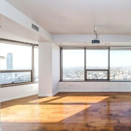 Buy this 1 bed condo on 1100 Wilshire in 1100 Wilshire Boulevard, Los Angeles
