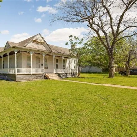 Image 4 - 579 Live Oak Street, Hearne, TX 77859, USA - House for sale