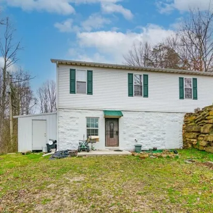 Buy this 5 bed house on 118 Bennett Branch Road in Knox County, KY 40906