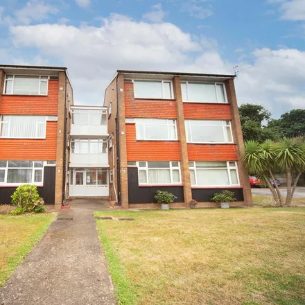 Rent this 2 bed apartment on Chumleigh Close in Cardiff, CF3 4BL