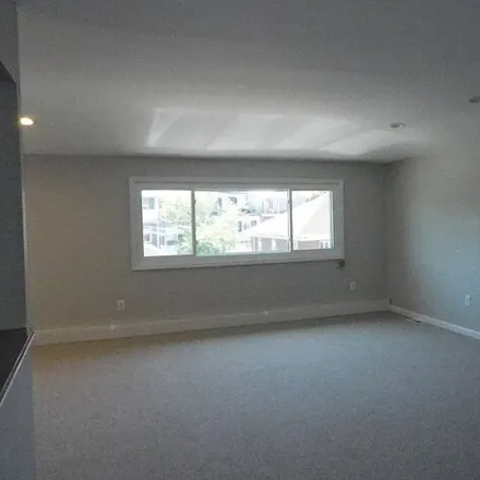 Image 7 - 65-85 Fitchett Street, New York, NY 11374, USA - House for rent