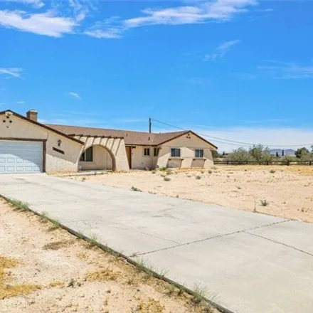 Buy this 3 bed house on 2581 Country Club Dr in Barstow, California