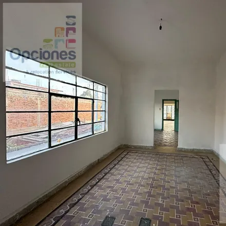 Buy this studio house on Calle Miguel Hidalgo 527A in Nativitas, 36770 Salamanca