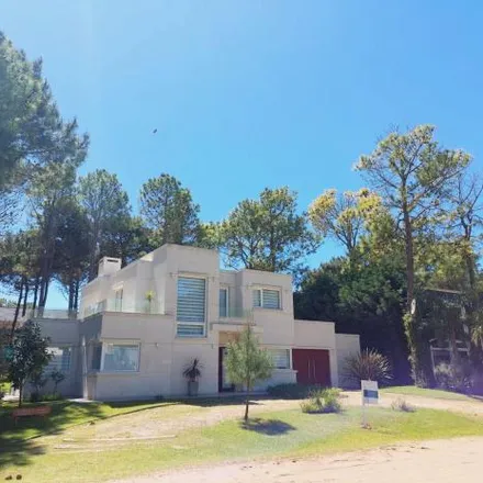 Rent this 6 bed house on Penelope in Partido de Pinamar, 7167 Pinamar