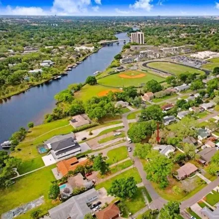 Image 9 - 1403 West River Shore Way, Alice Heights, Tampa, FL 33603, USA - House for sale