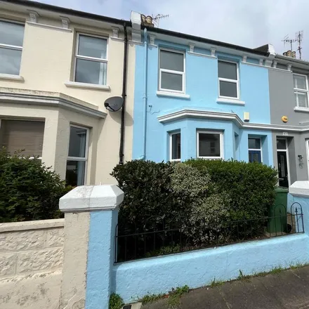 Rent this 3 bed townhouse on Latimer Road in Eastbourne, BN22 7EW