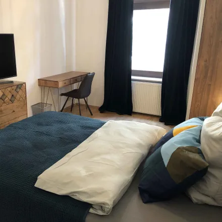 Rent this 3 bed room on Petterweilstraße 31 in 60385 Frankfurt, Germany