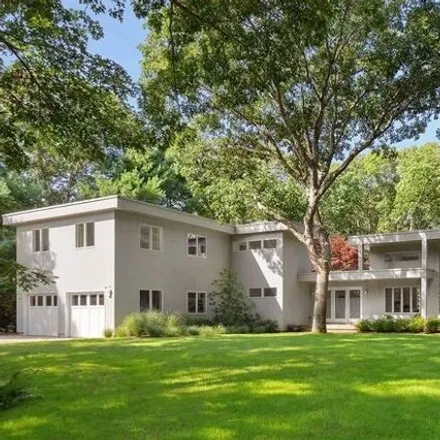 Rent this 5 bed house on 1 Stirrup Court in East Hampton North, NY 11937