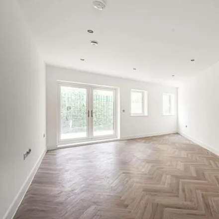 Rent this 2 bed apartment on 31 Dagmar Road in London, N4 4PB