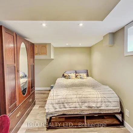 Image 5 - 43 Scotia Avenue, Toronto, ON M1L 3W5, Canada - Apartment for rent