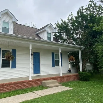 Rent this 3 bed house on 607 N Greenwood Ext in Lebanon, Tennessee