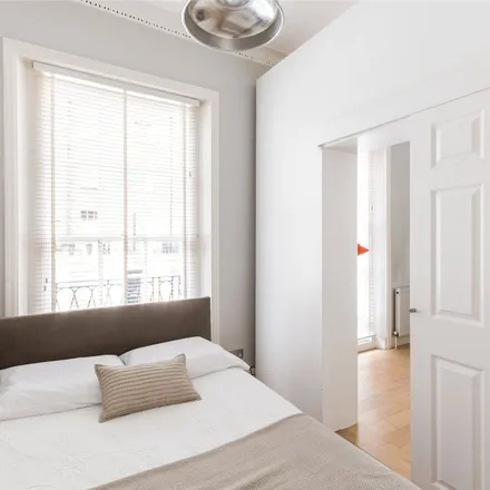 Rent this 1 bed apartment on 57 Balcombe Street in London, NW1 6HD