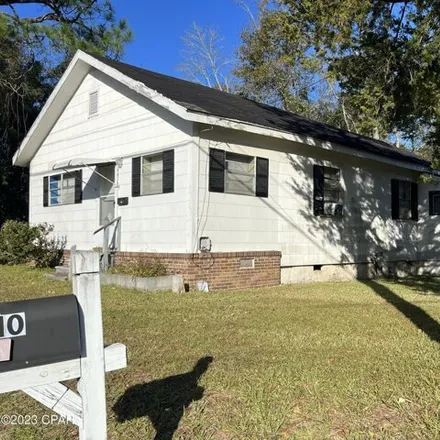 Buy this 2 bed house on 4462 South Street in Marianna, FL 32448