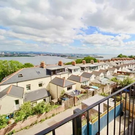 Rent this 2 bed apartment on Queen's Road in Penarth, CF64 1DH