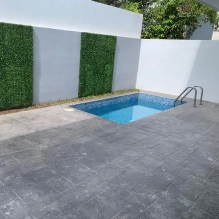 Rent this 3 bed house on unnamed road in 77534 Cancún, ROO