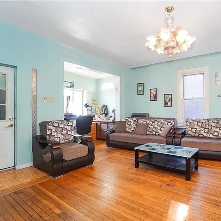 Buy this 6 bed house on 200 East 7th Street in New York, NY 11218