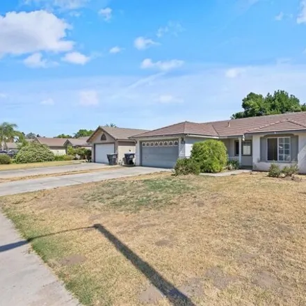 Buy this 3 bed house on 4228 Howard Ct E in Visalia, California