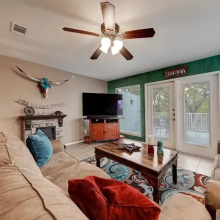 Buy this 3 bed condo on 682 East Mather Street in Summerwood, New Braunfels