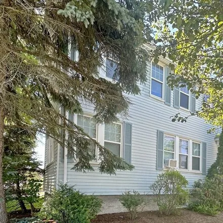 Image 2 - 218 Linwood Ave Unit 220, Newton, Massachusetts, 02460 - Condo for rent