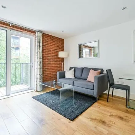 Buy this 1 bed apartment on Warehouse Court in Duke of Wellington Avenue, London