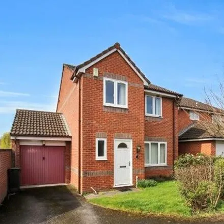 Buy this 3 bed house on Blackthorn Close in North Petherton, TA6 6TX