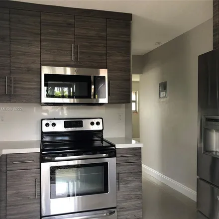 Image 3 - 825 Northwest 6th Avenue, Pompano Beach, FL 33060, USA - Apartment for rent