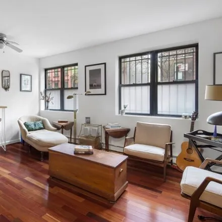Image 2 - 147 Lafayette Avenue, New York, NY 11205, USA - Apartment for sale