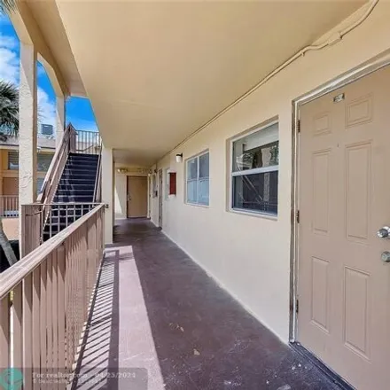 Buy this 1 bed condo on 4123 Northwest 26th Street in Lauderhill, FL 33313