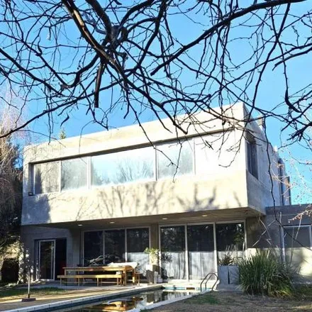 Buy this studio house on Los Cerezos 179 in El Manzanar, Cipolletti