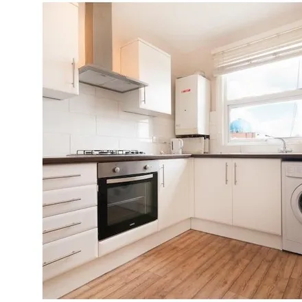 Rent this 1 bed apartment on Shacklewell Lane Mosque in Shacklewell Lane, London