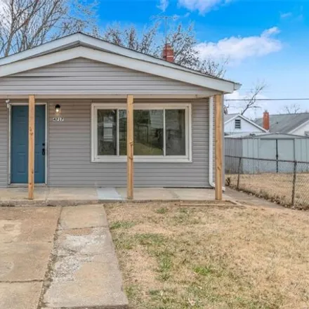 Buy this 2 bed house on 4721 Hanover Avenue in Saint Louis County, MO 63123