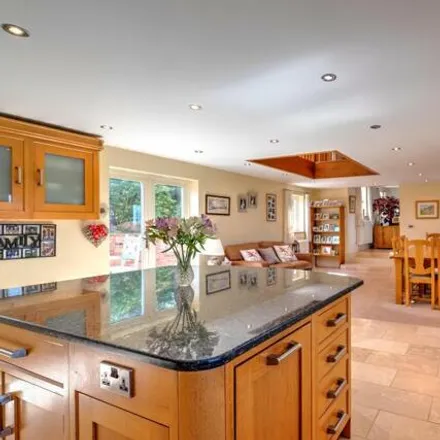 Image 3 - Puddle Bank Lane, Cheshire East, CW12 3NW, United Kingdom - Duplex for sale