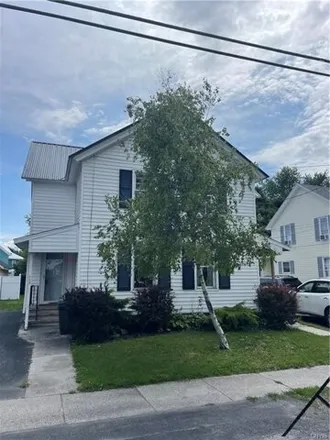 Image 1 - 110 Dodge Avenue, Village of Sackets Harbor, Hounsfield, NY 13685, USA - Apartment for rent