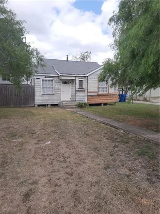 Buy this 3 bed house on 222 West Heard Street in Refugio, TX 78377