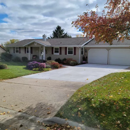 Buy this 4 bed house on 417 Waveland Road in Janesville, WI 53548