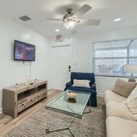 Image 4 - 2443 Beach Road, Riviera Beach, FL 33404, USA - Apartment for rent