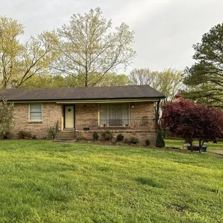 Image 1 - 493 Page Drive, Goodlettsville, TN 37072, USA - House for sale