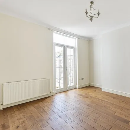 Image 3 - Narcissus Road, London, NW6 1TS, United Kingdom - House for rent