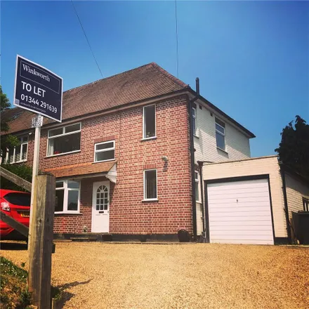Image 3 - Trumps Mill Lane, Sandhills Lane, Thorpe Green, GU25 4BW, United Kingdom - Duplex for rent