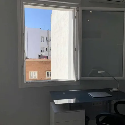 Image 2 - Calle de Fernández de los Ríos, 57A, 28015 Madrid, Spain - Apartment for rent