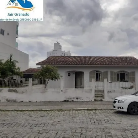 Buy this 4 bed house on Rua Basílio Pedro da Silva in Centro, Camboriú - SC