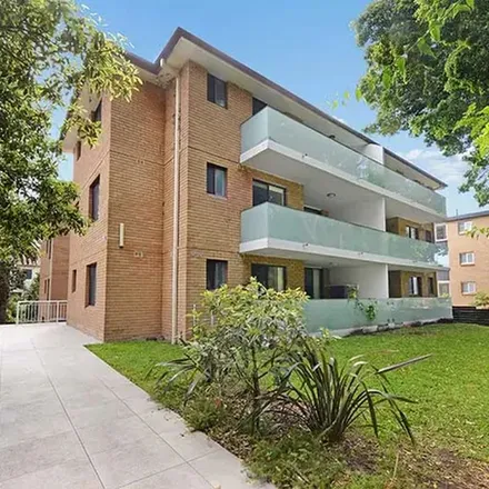 Image 4 - Sir Thomas Mitchell Road, Bondi Beach NSW 2026, Australia - Apartment for rent