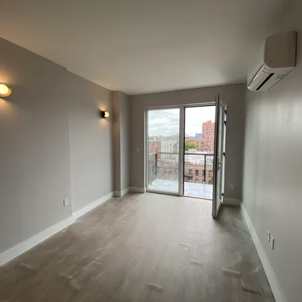 Image 3 - 290 Linden Boulevard, New York, NY 11226, USA - Apartment for rent