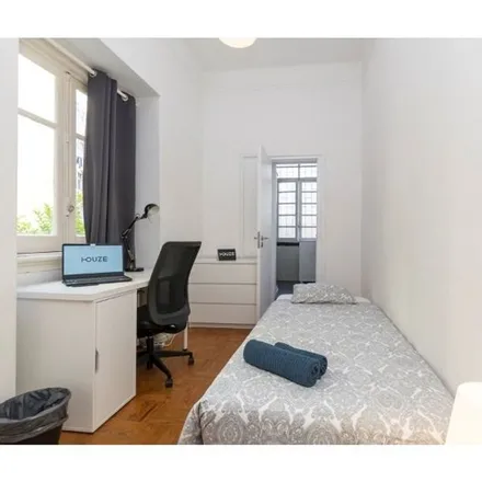 Rent this 7 bed room on Rua Joaquim António de Aguiar