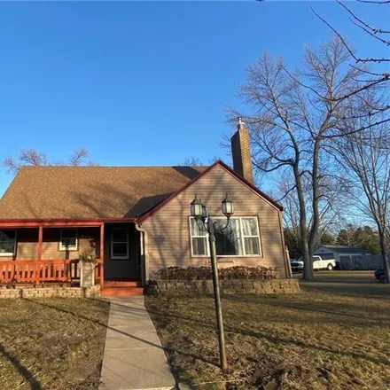 Image 2 - Minnesota Avenue, Benson, MN 56215, USA - House for sale