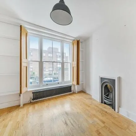 Buy this 3 bed townhouse on 1 Arundel Square in London, N7 8PJ